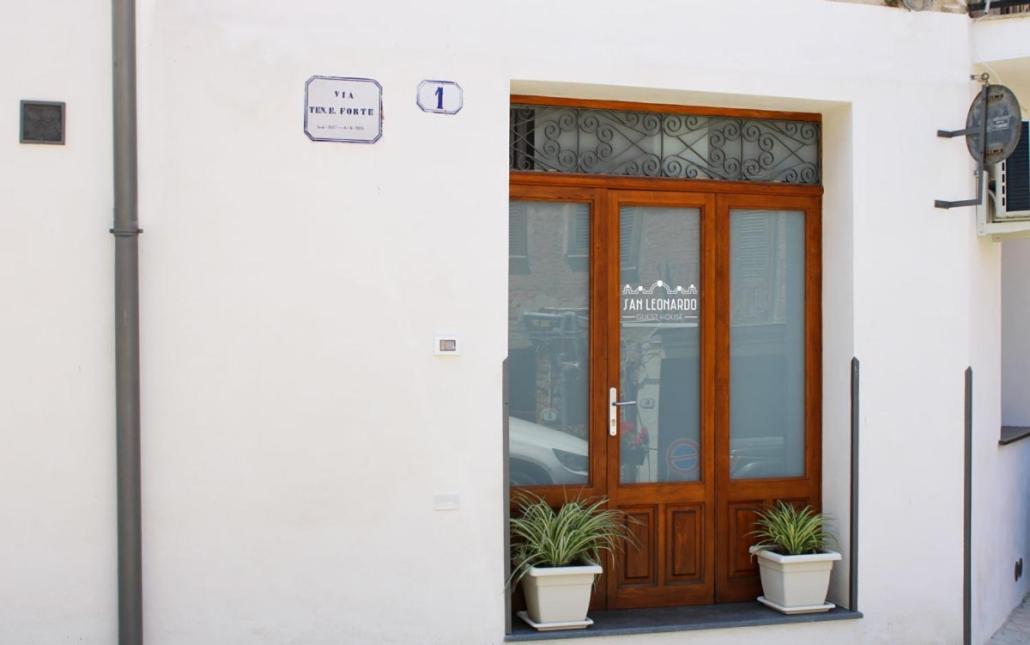 San Leonardo Guest House Castelbuono  Esterno foto